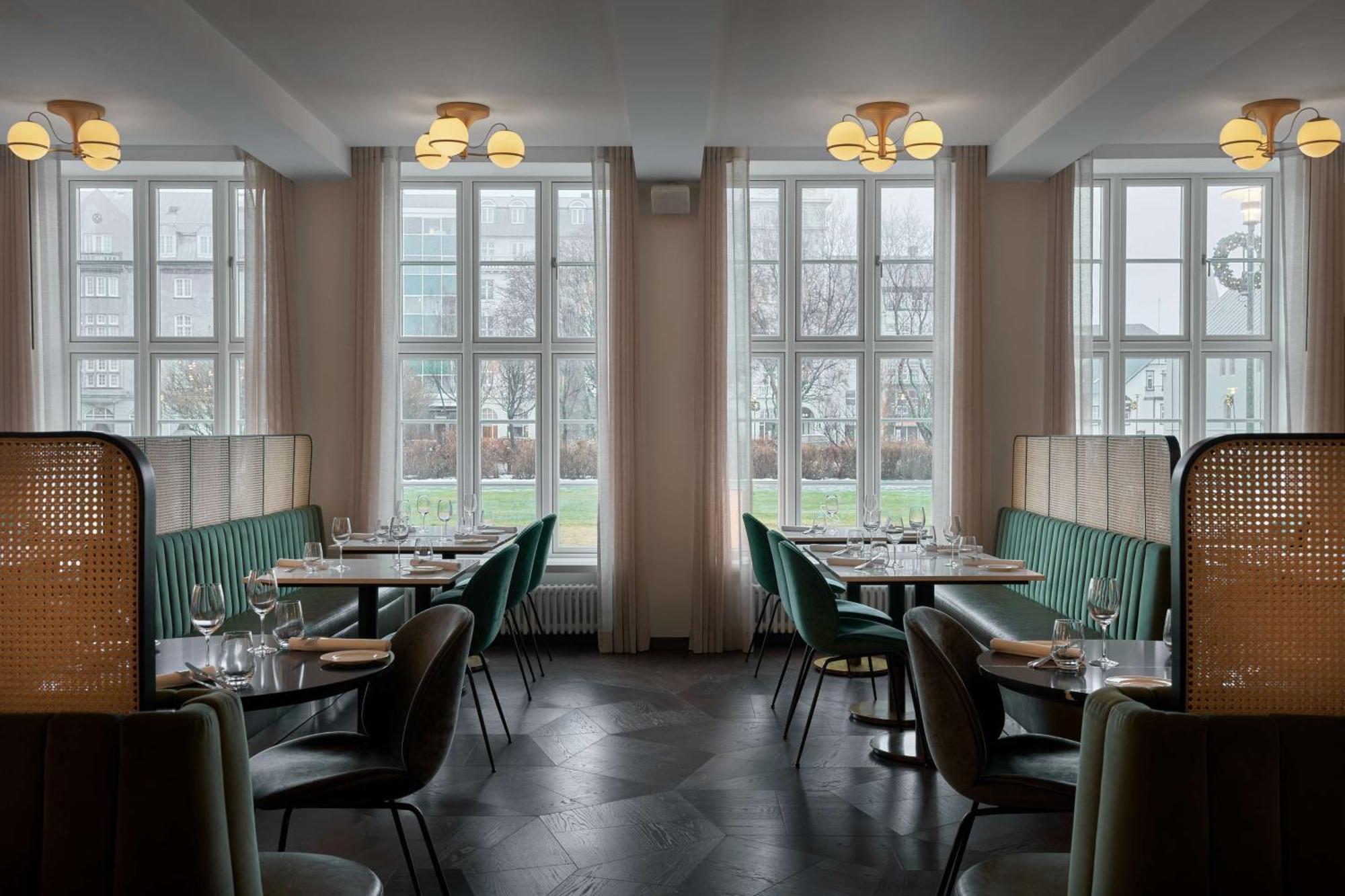 Iceland Parliament Hotel, Curio Collection By Hilton Reikiavik Exterior foto