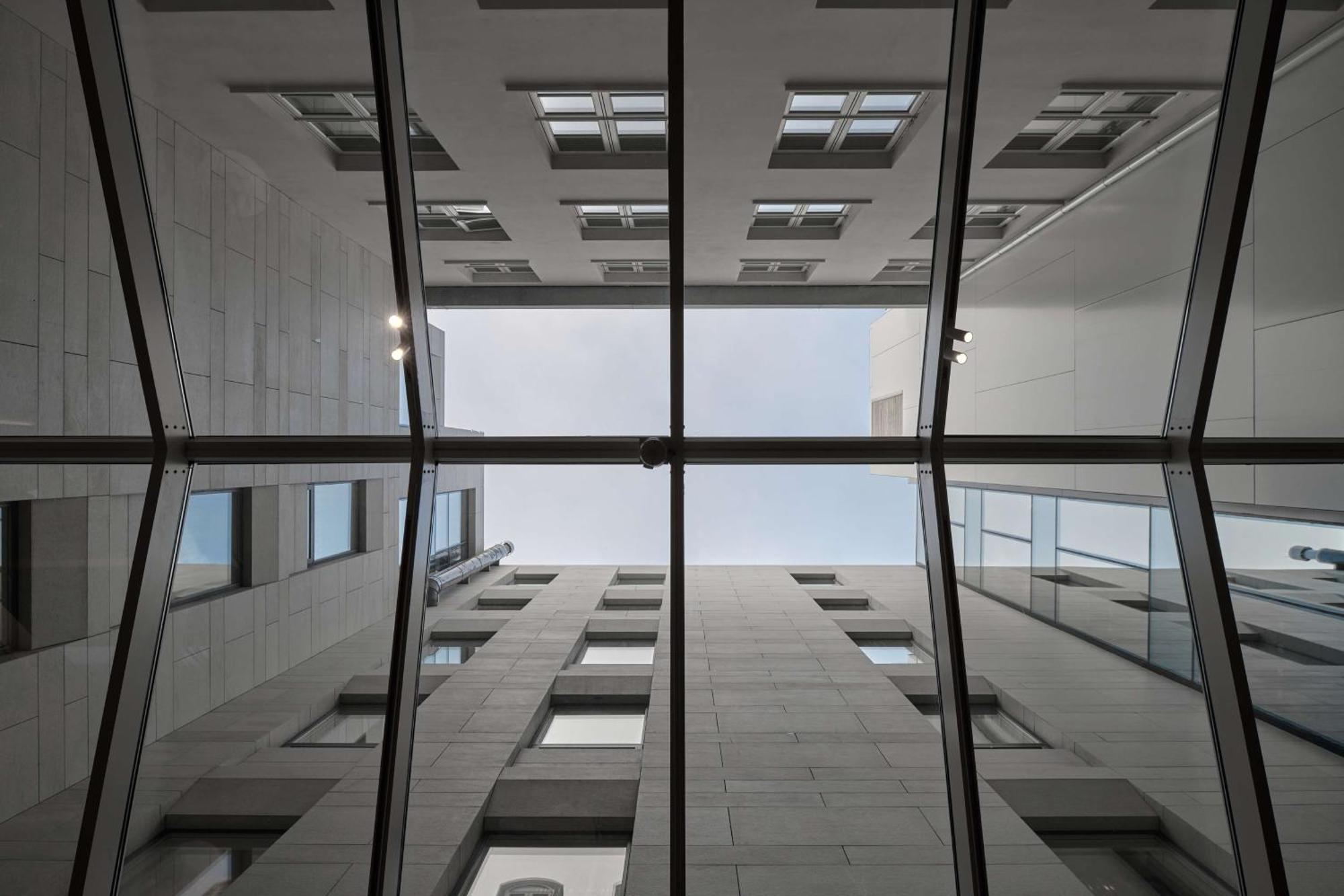Iceland Parliament Hotel, Curio Collection By Hilton Reikiavik Exterior foto