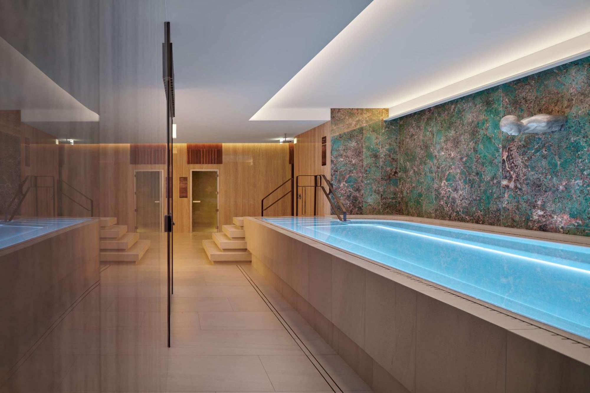 Iceland Parliament Hotel, Curio Collection By Hilton Reikiavik Exterior foto