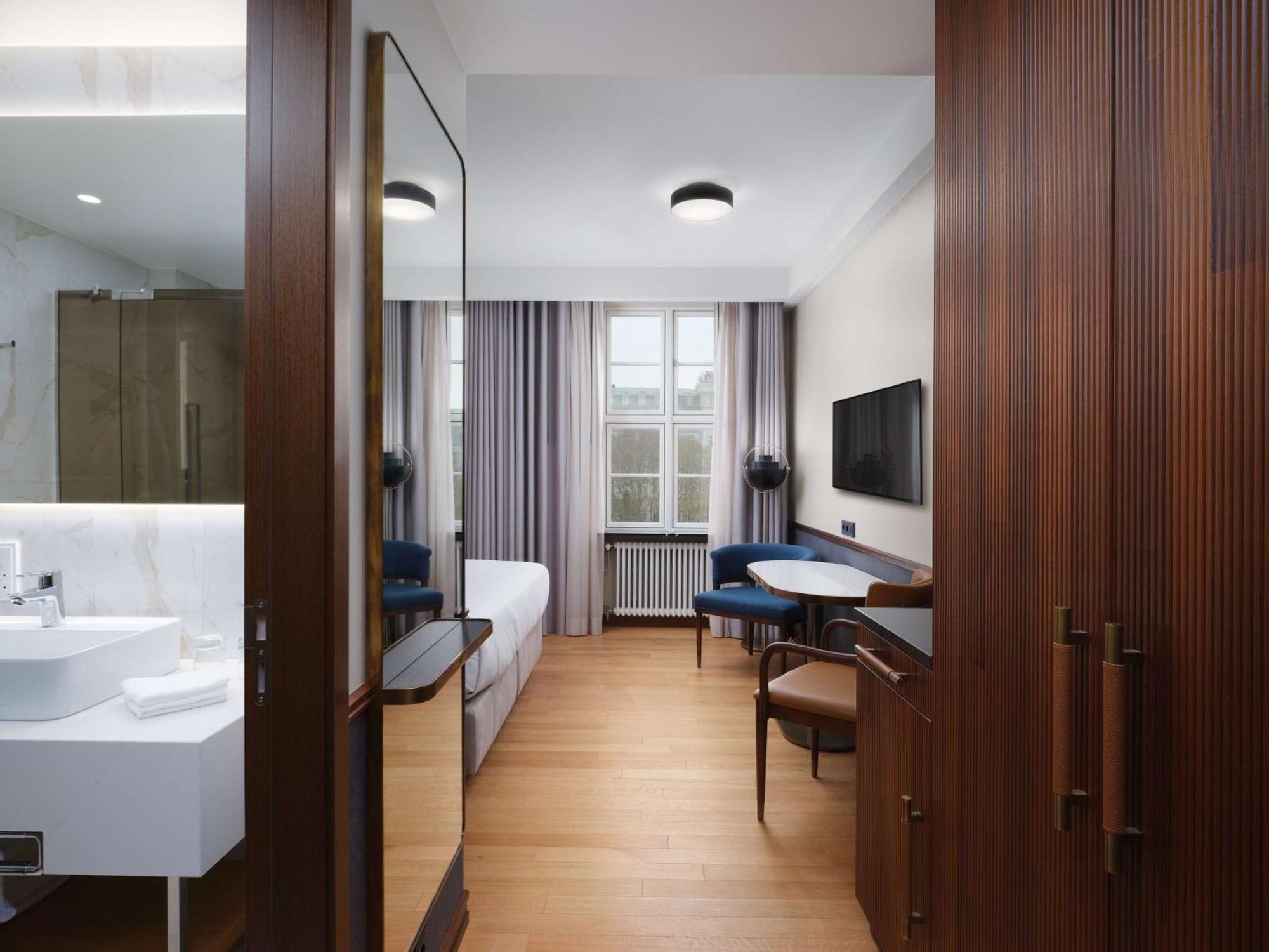 Iceland Parliament Hotel, Curio Collection By Hilton Reikiavik Exterior foto
